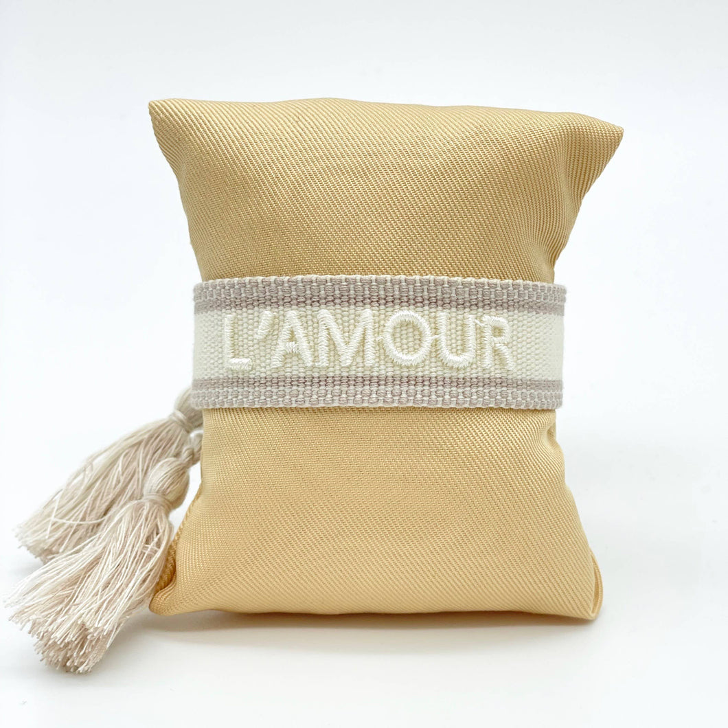 L'AMOUR statement bracelet woven, embroidered